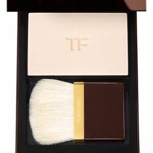 🎀 Tom Ford Translucent Finishing Powder - 01 Alabaster Nude - NIB - Full Size 🎀